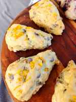 Orange_chocolate_chip_scones